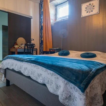 Chateau Besson 3* Desertines (Allier)