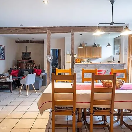 Château Besson Couette-café Desertines (Allier)