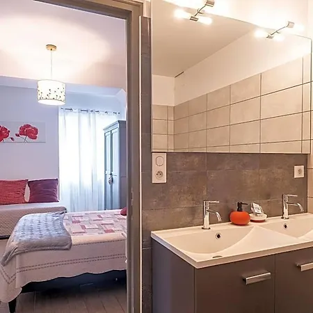 Chateau Besson Bed & Breakfast