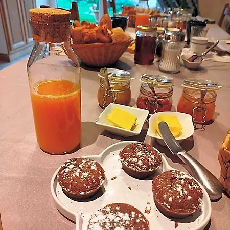 Bed & Breakfast Chateau Besson 3*
