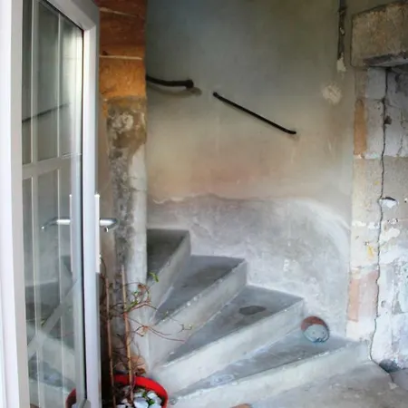 Chateau Besson Desertines (Allier)