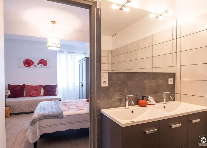 Chateau Besson Desertines (Allier)