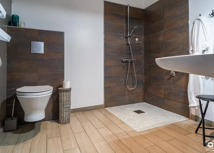 Bed & Breakfast Chateau Besson Desertines (Allier)